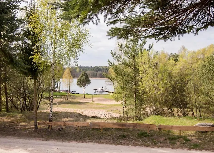 Dom Nad Jeziorem Tajty