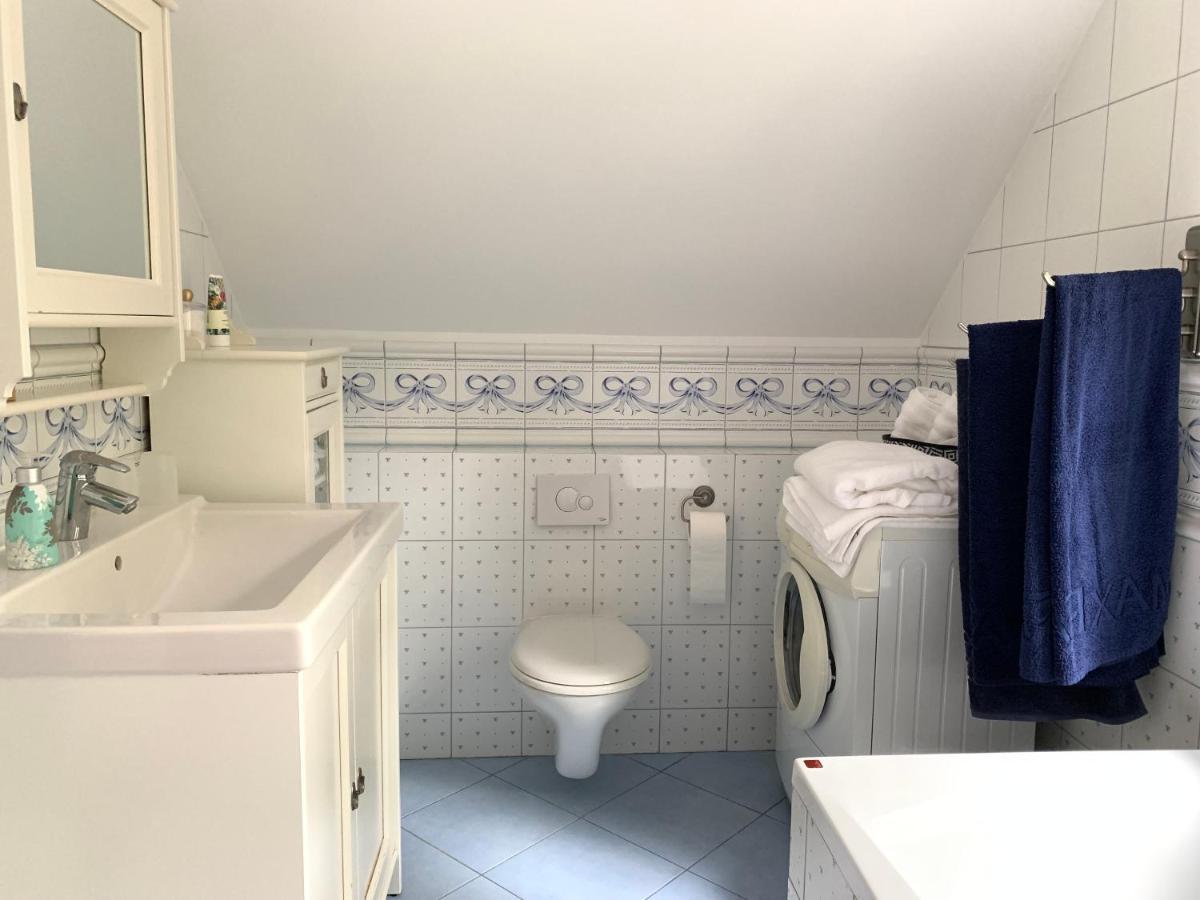 Dom Nad Jeziorem Tajty Ferienhaus Lötzen